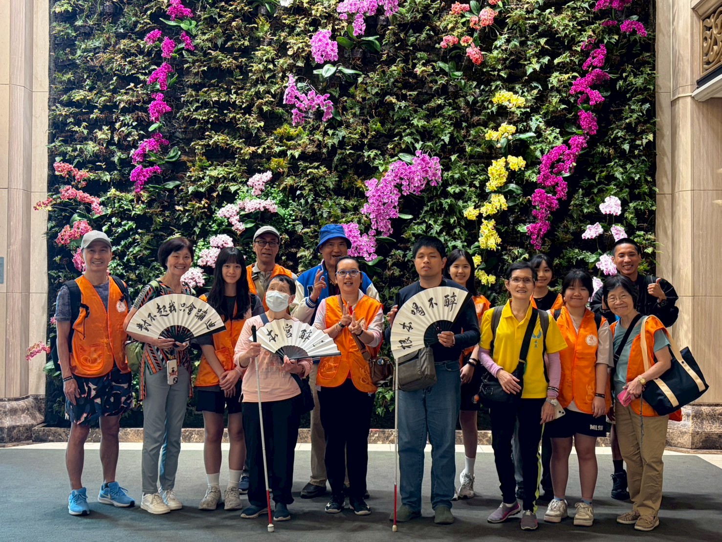臺北市【08/19上午至中午/協助視障者】生活行動家:國家攝影文化中心導覽 的3張圖片組