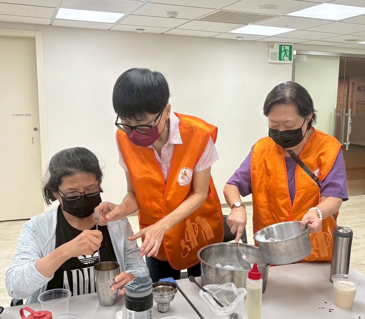8/4(二)-9/8(二)下午：視障者飲料調製系列課程志工(可單堂課協助) 的第三張解說圖